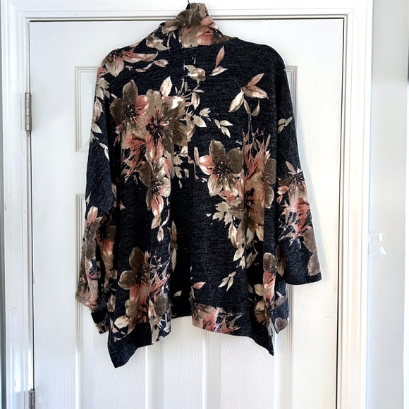 Sweet Paradise Cowl Neck Top - Picture 4 of 4